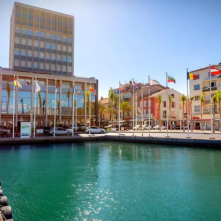 Tothetop - Port- Host Provence * La Seyne-sur-Mer